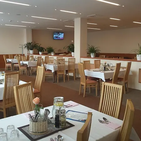 Lineas Hotel 3*